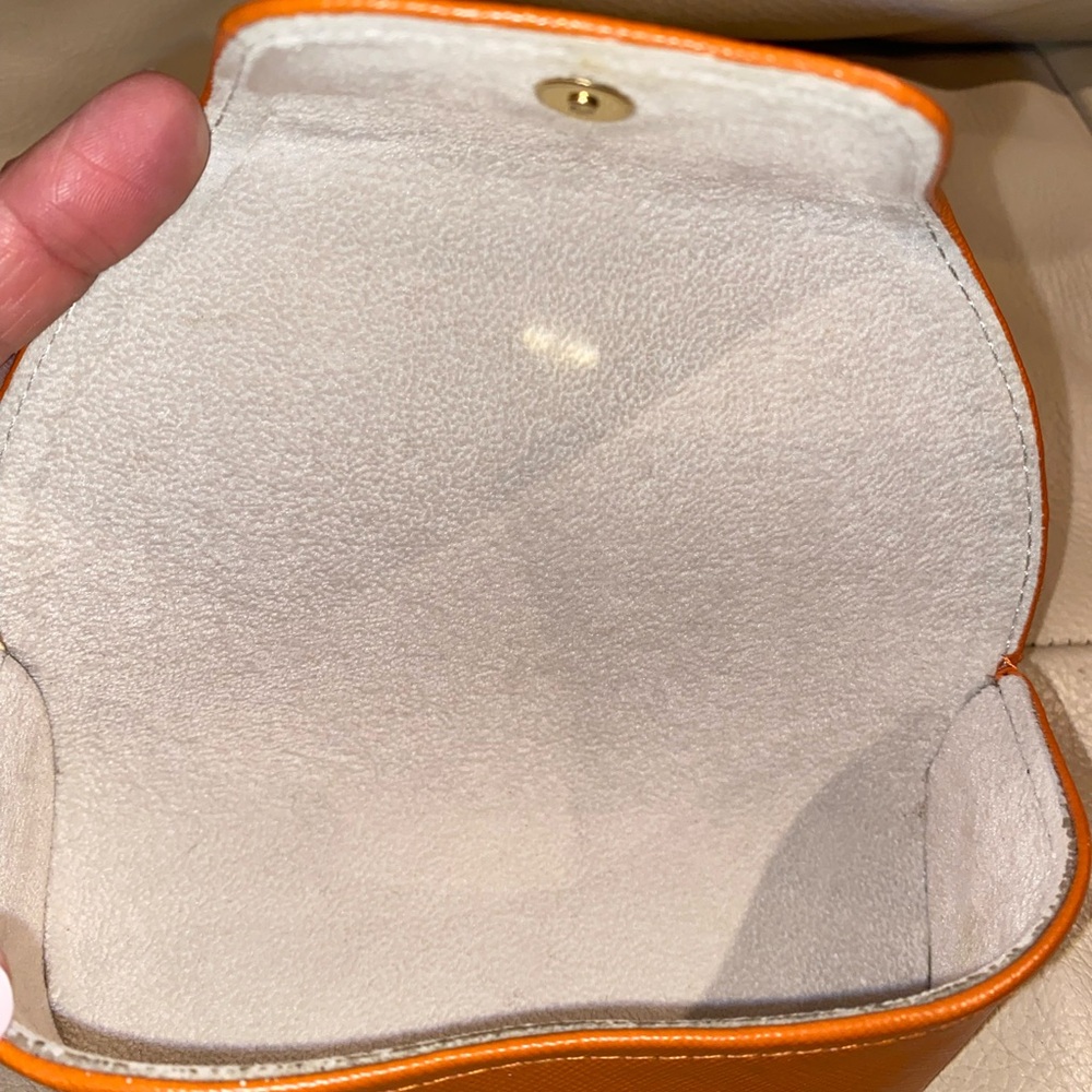 Tory Burch TY9056U Sunglasses with leather case. - Picture 5 of 11